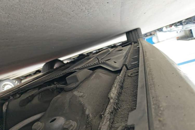 Used Audi A3 2017 Limousine 35 TFSI Fashion Model Left Side Sill