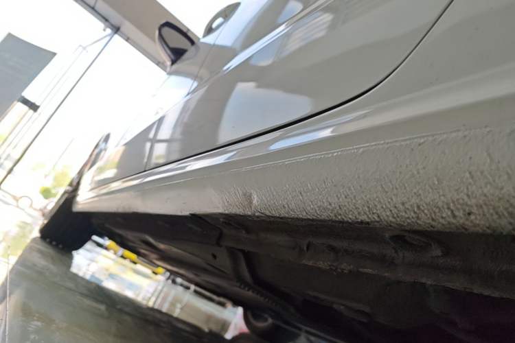 Used Audi A3 2017 Limousine 35 TFSI Ambition Edition Left Side Sill