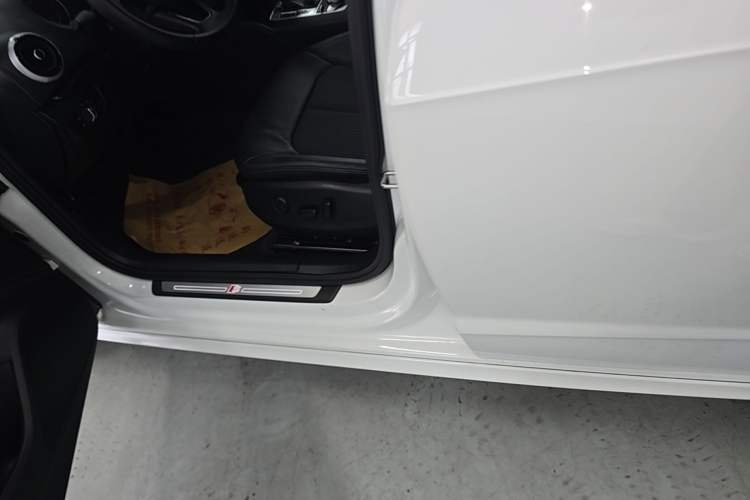 Used Audi A3 2017 Sportback 35 TFSI Fashion Model Left Side Sill