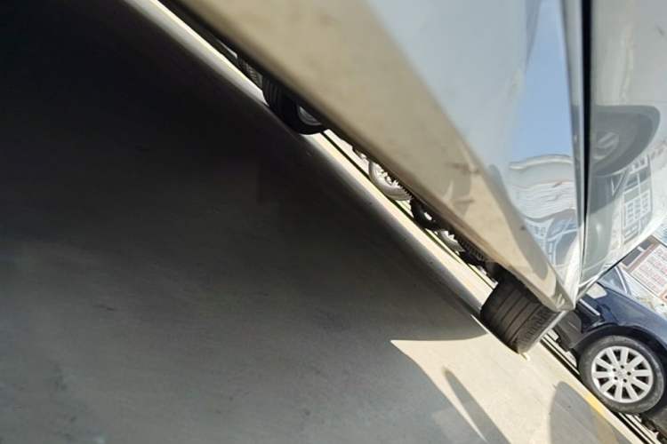 Used Audi A3 2017 Limousine 35 TFSI Fashion Model Left Side Sill