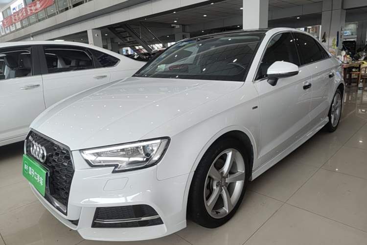 Used Audi A3 2017 Limousine 35 TFSI Fashion Model Guazi used car, China used car export, Used car for sale, Used  cars, Cheapest cars for sale