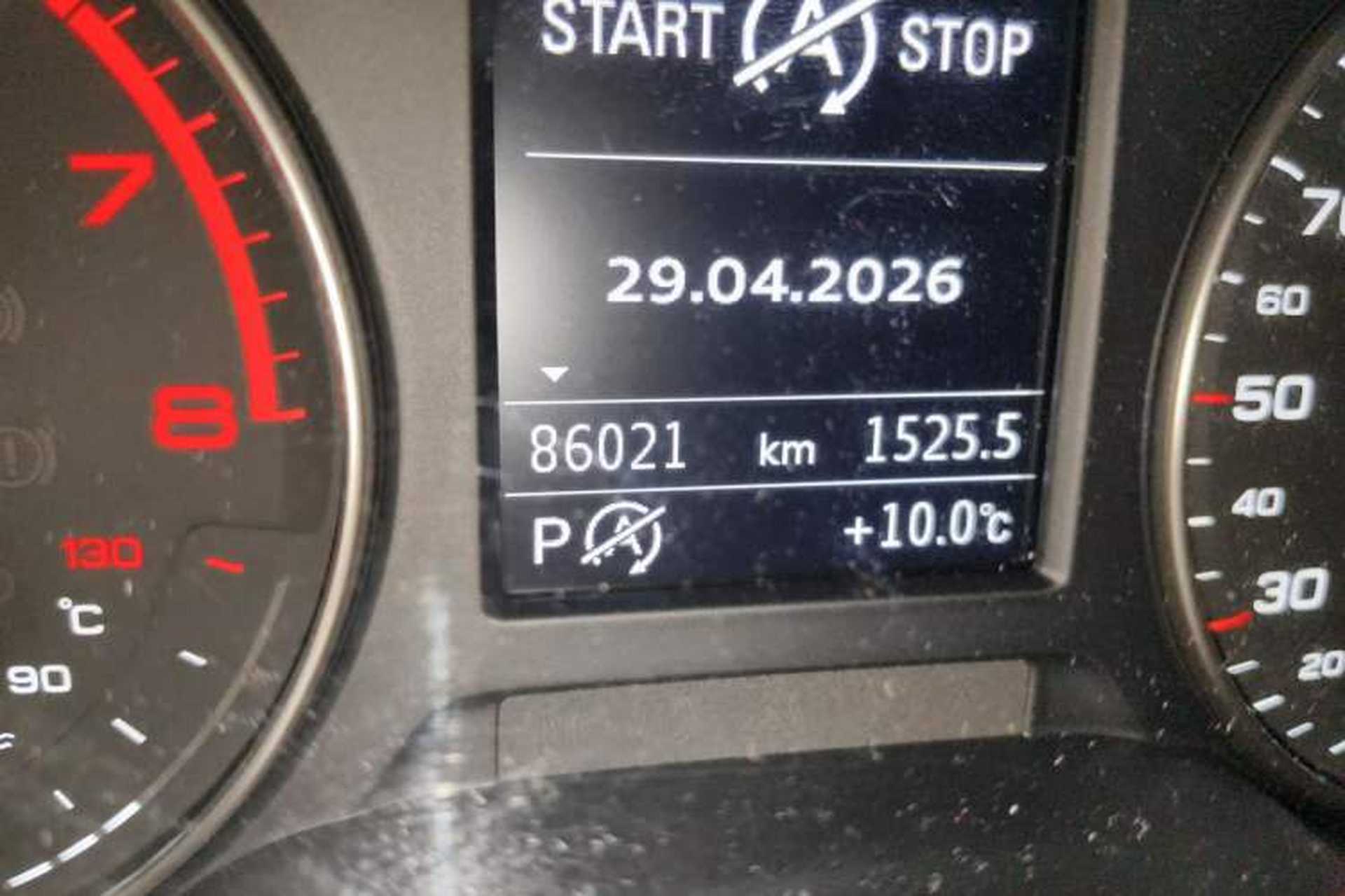 Used Audi A3 2017 Limousine 35 TFSI Style Edition Odometer Close Up
