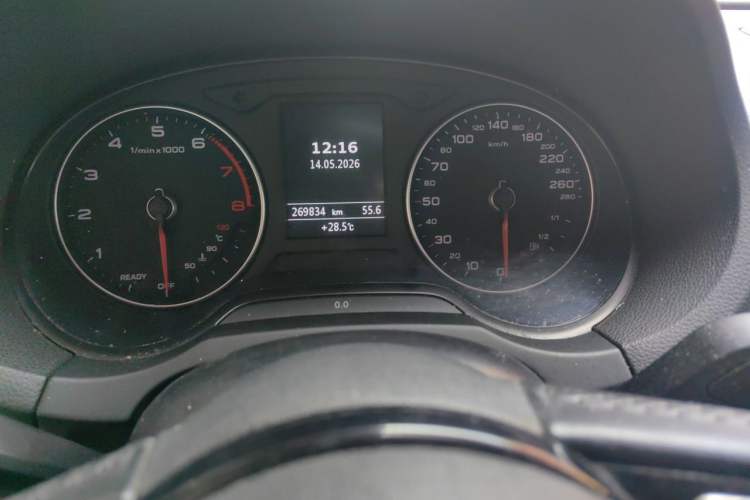 Used Audi A3 2017 Limousine 35 TFSI Ambition Edition Odometer Close Up