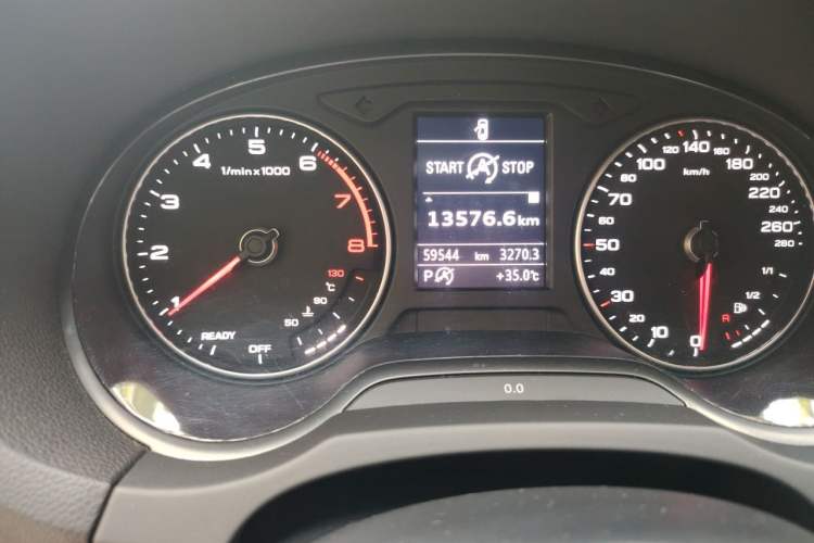 Used Audi A3 2017 Limousine 35 TFSI Ambition Edition Odometer Close Up