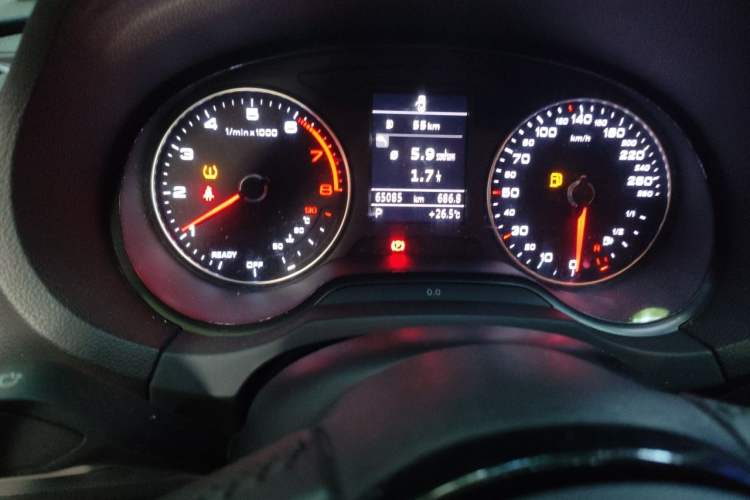 Used Audi A3 2017 Limousine 35 TFSI Ambition Edition Odometer Close Up