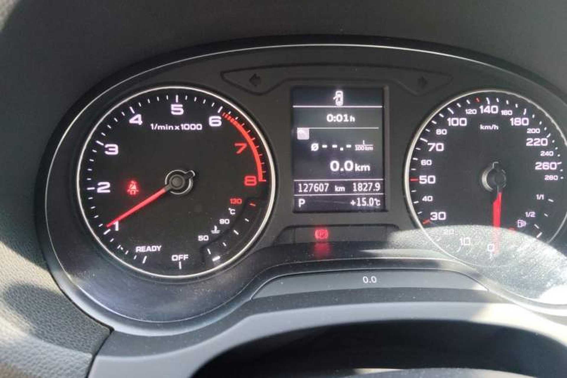 Used Audi A3 2017 Limousine 35 TFSI Fashion Model Odometer Close Up