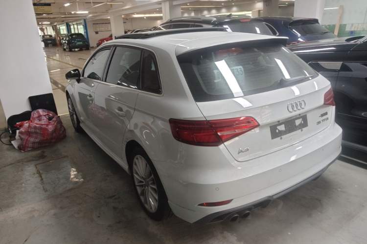Used Audi A3 2017 Sportback 35 TFSI Fashion Model Rear Left 45 Deg