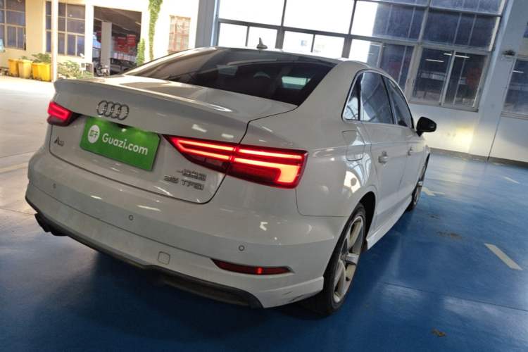 Used Audi A3 2017 Limousine 35 TFSI Fashion Model Rear Right 45 Deg