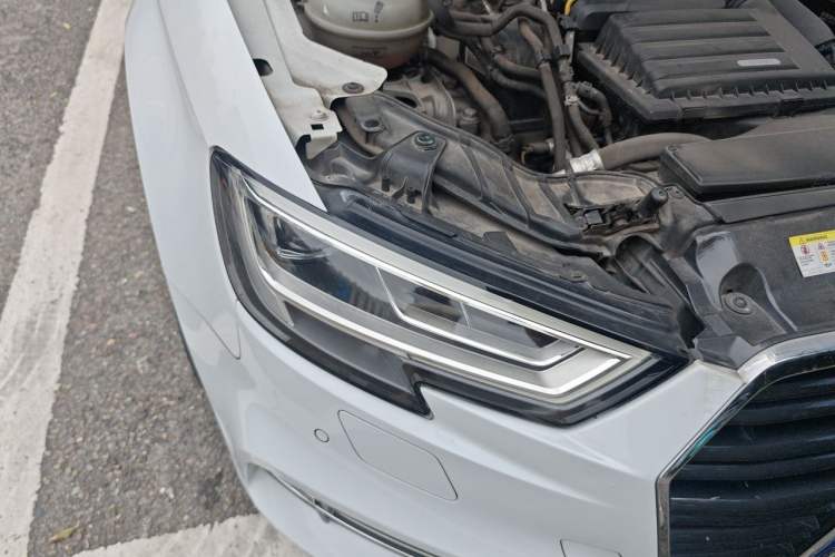 Used Audi A3 2017 Limousine 35 TFSI Sport Edition Right Front Headlight