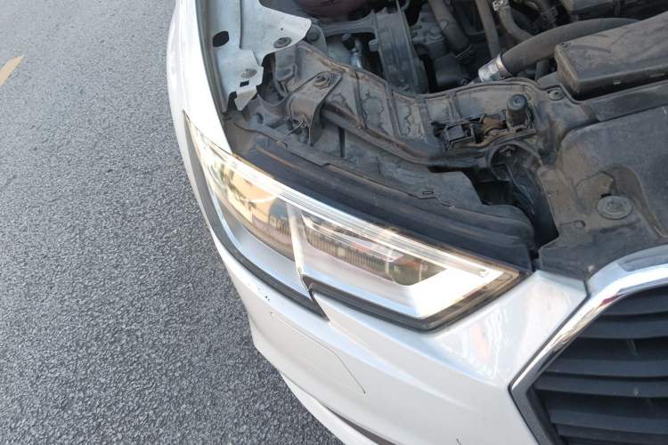 Used Audi A3 2017 Limousine 35 TFSI Ambition Edition Right Front Headlight
