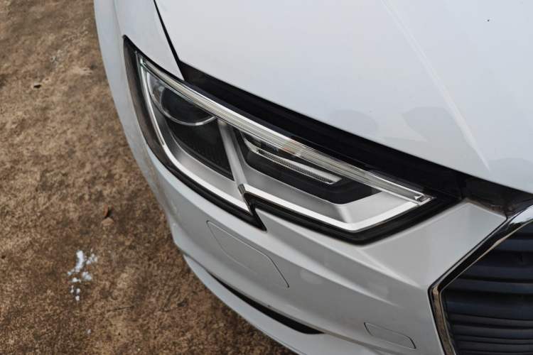 Used Audi A3 2017 Limousine 35 TFSI Ambition Edition Right Front Headlight