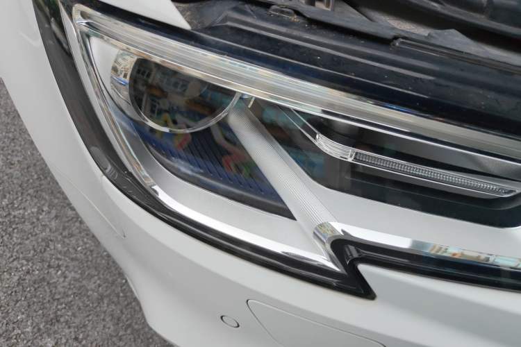 Used Audi A3 2017 Limousine 35 TFSI Fashion Model Right Front Headlight