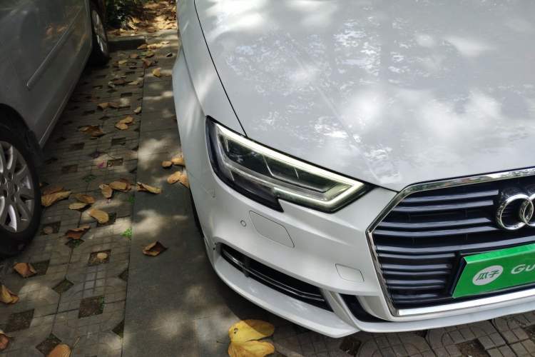 Used Audi A3 2017 Limousine 35 TFSI Ambition Edition Right Front Headlight