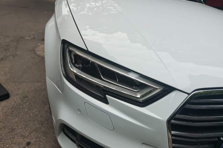 Used Audi A3 2017 Limousine 35 TFSI Sport Edition Right Front Headlight