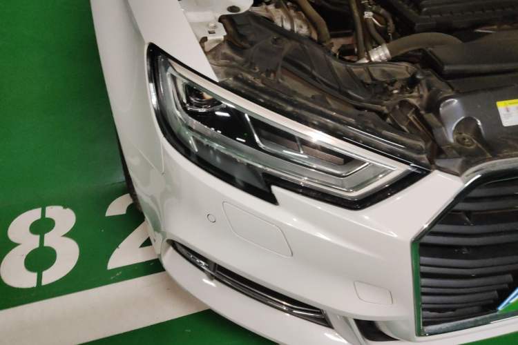 Used Audi A3 2017 Limousine 35 TFSI Sport Edition Right Front Headlight