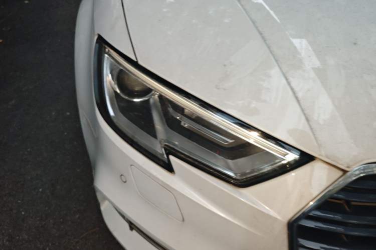 Used Audi A3 2017 Limousine 35 TFSI Fashion Model Right Front Headlight