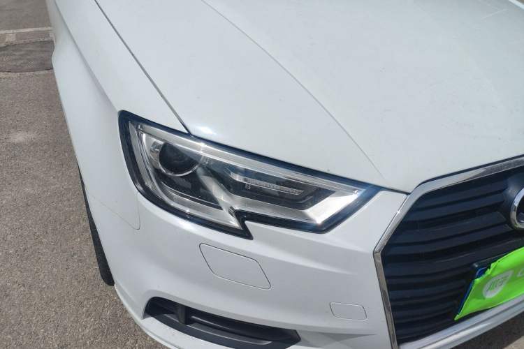 Used Audi A3 2017 Limousine 35 TFSI Ambition Edition Right Front Headlight