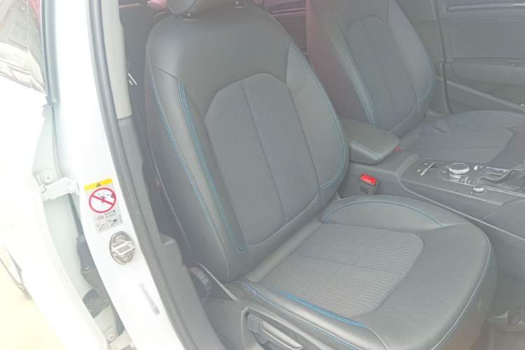 Used Audi A3 2017 Limousine 35 TFSI Fashion Model Right Front Seat