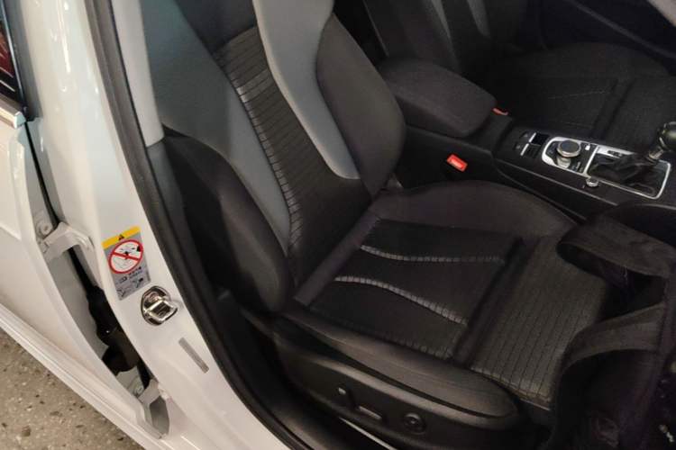 Used Audi A3 2017 Sportback 35 TFSI Sport Edition Right Front Seat