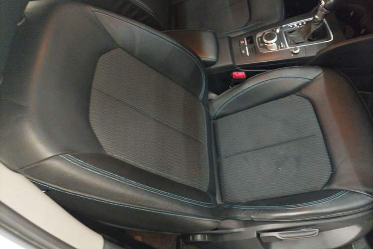 Used Audi A3 2017 Limousine 35 TFSI Fashion Model Right Front Seat