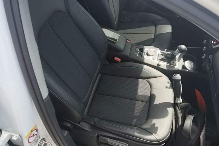 Used Audi A3 2017 Limousine 35 TFSI Fashion Model Right Front Seat