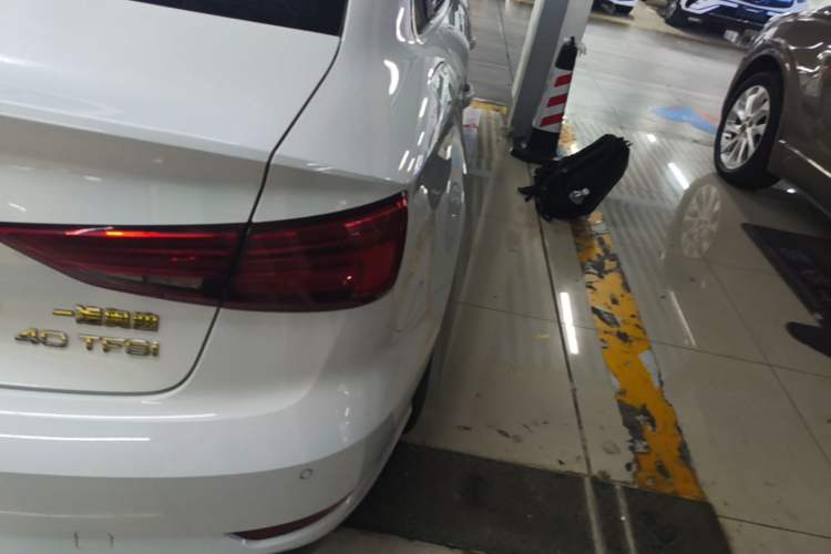 Used Audi A3 2017 Limousine 40 TFSI Style Edition Right Rear Taillight