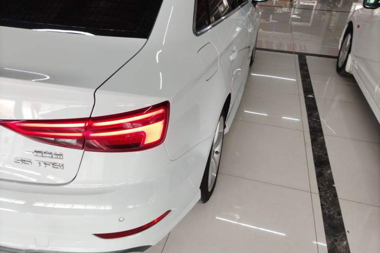 Used Audi A3 2017 Limousine 35 TFSI Fashion Model Right Rear Taillight