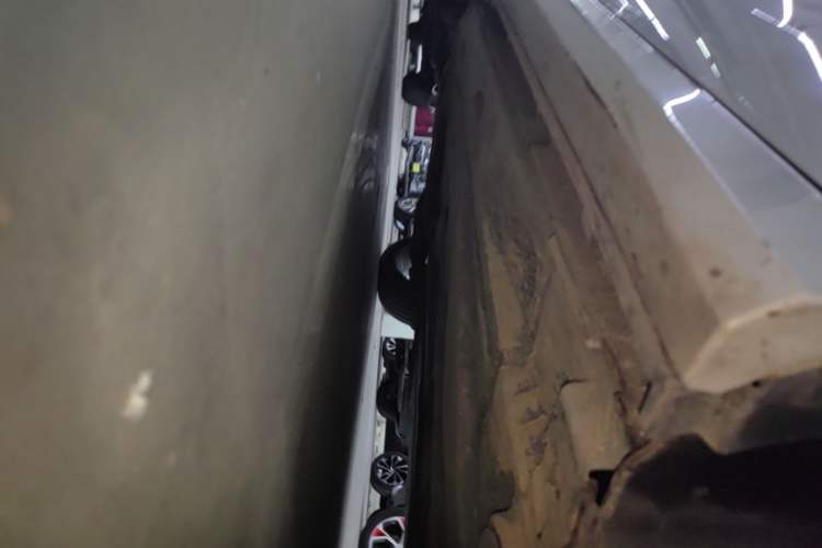 Used Audi A3 2017 Limousine 35 TFSI Fashion Model Right Side Sill