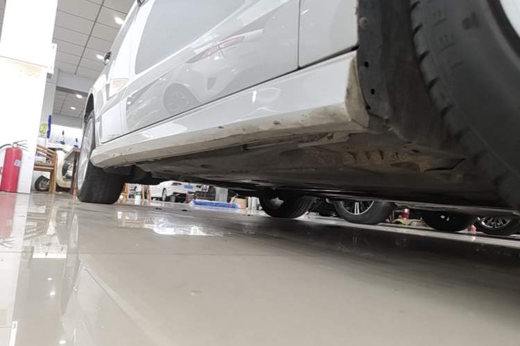 Used Audi A3 2017 Limousine 35 TFSI Fashion Model Right Side Sill