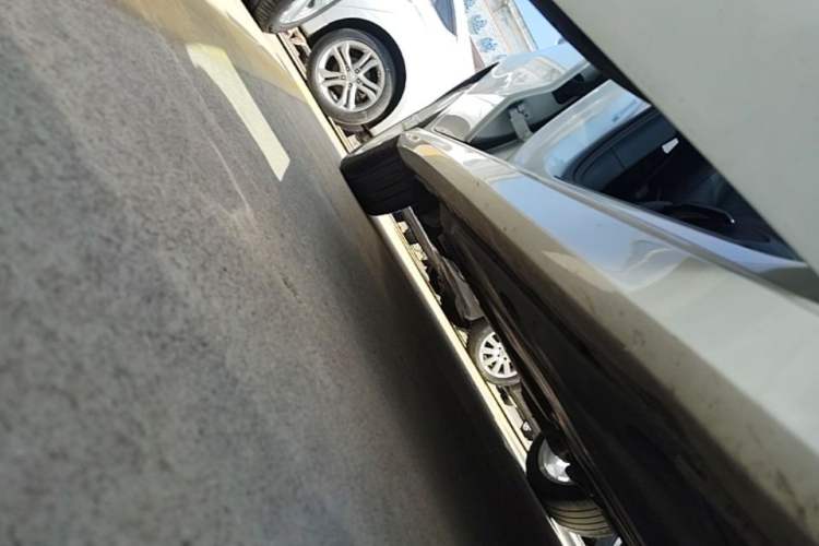 Used Audi A3 2017 Limousine 35 TFSI Fashion Model Right Side Sill