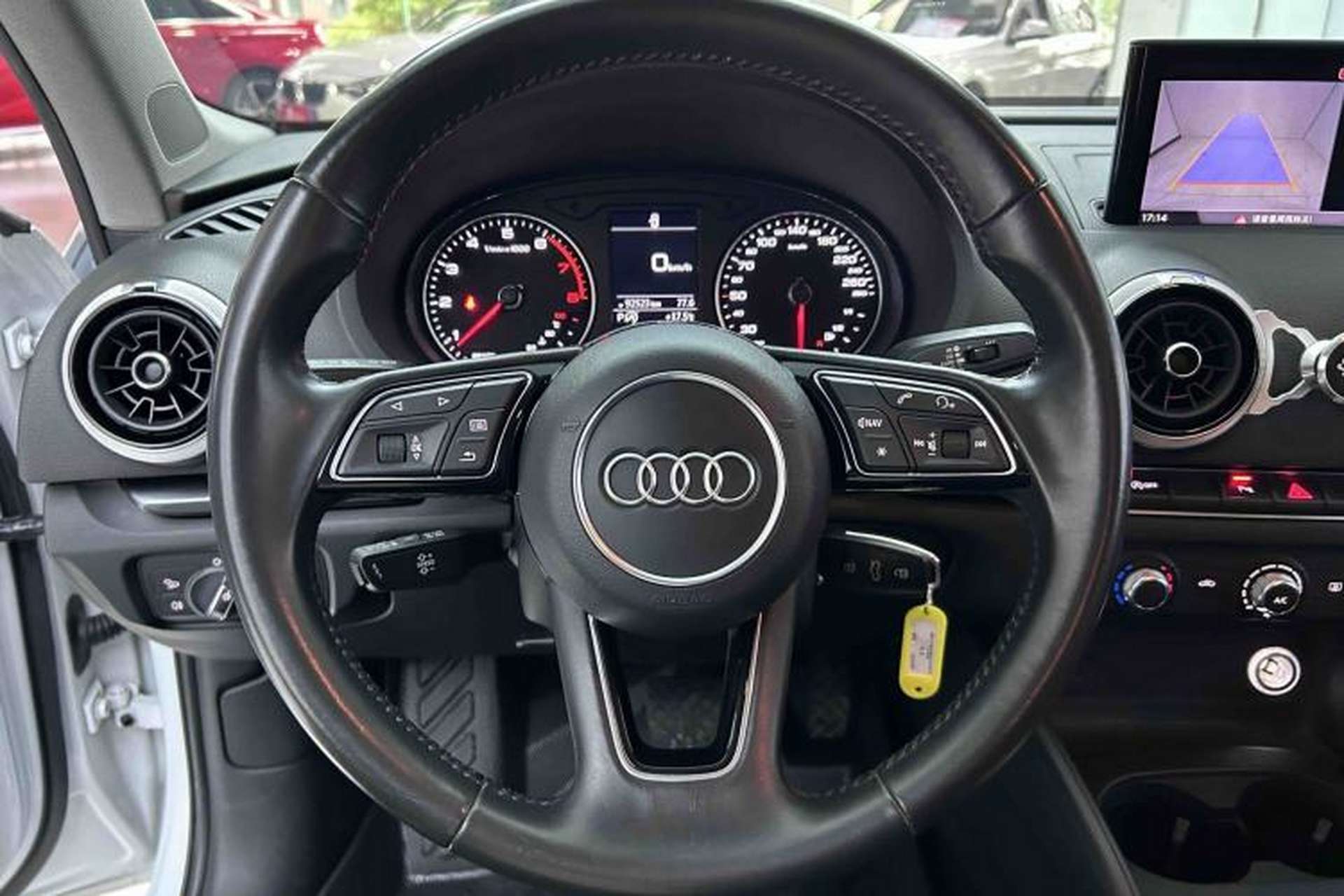 Used Audi A3 2017 Limousine 35 TFSI Fashion Model Steering Wheel