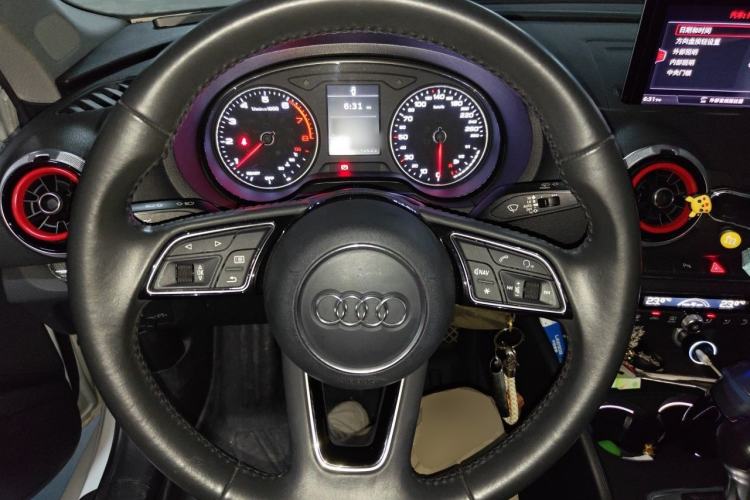 Used Audi A3 2017 Limousine 40 TFSI Style Edition Steering Wheel