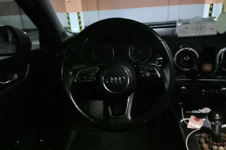 Used Audi A3 2017 Limousine 35 TFSI Style Edition Steering Wheel