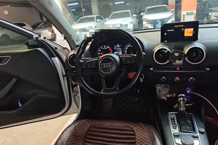 Used Audi A3 2017 Sportback 35 TFSI Fashion Model Steering Wheel