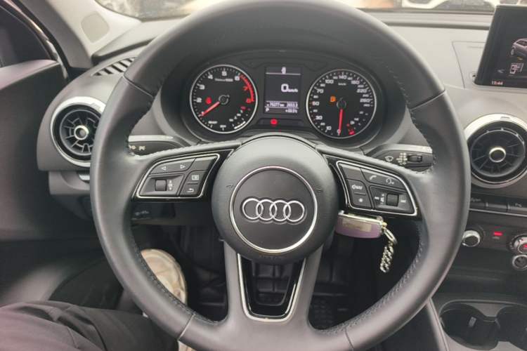 Used Audi A3 2017 Sportback 35 TFSI Fashion Model Steering Wheel