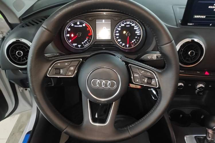 Used Audi A3 2017 Sportback 35 TFSI Fashion Model Steering Wheel