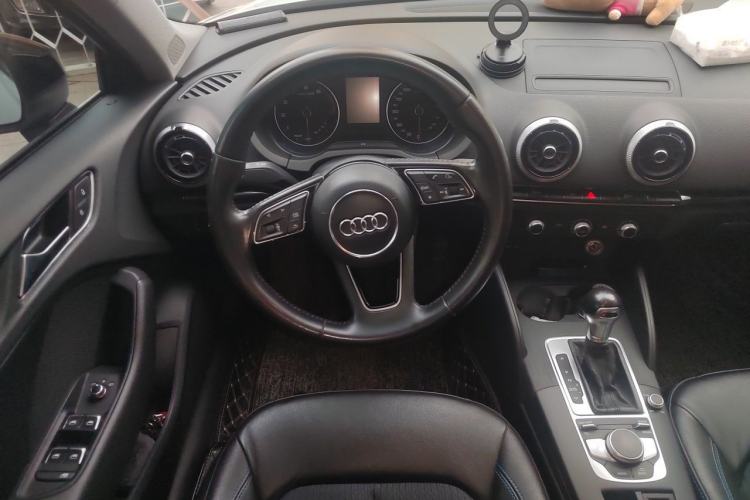 Used Audi A3 2017 Sportback 35 TFSI Fashion Model Steering Wheel