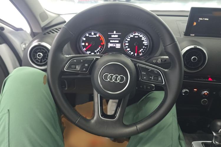 Used Audi A3 2017 Sportback 35 TFSI Fashion Model Steering Wheel