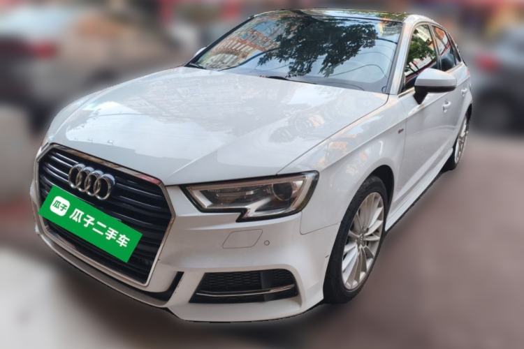 Used Audi A3 2017 Sportback 35 TFSI Fashion Model Guazi used car, China used car export, Used car for sale, Used  cars, Cheapest cars for sale