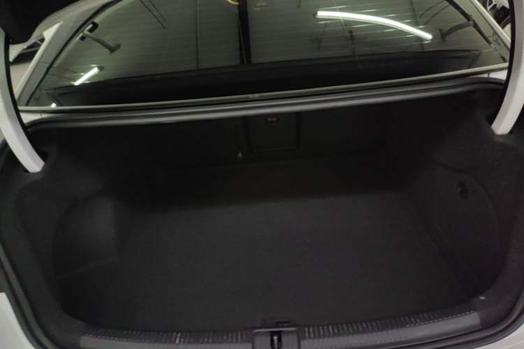 Used Audi A3 2017 Limousine 35 TFSI Fashion Model Trunk