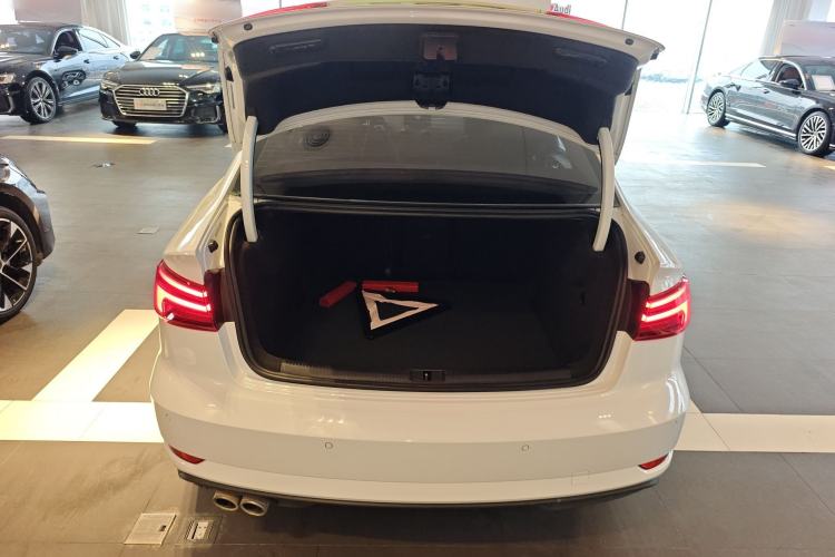 Used Audi A3 2017 Limousine 35 TFSI Ambition Edition Trunk