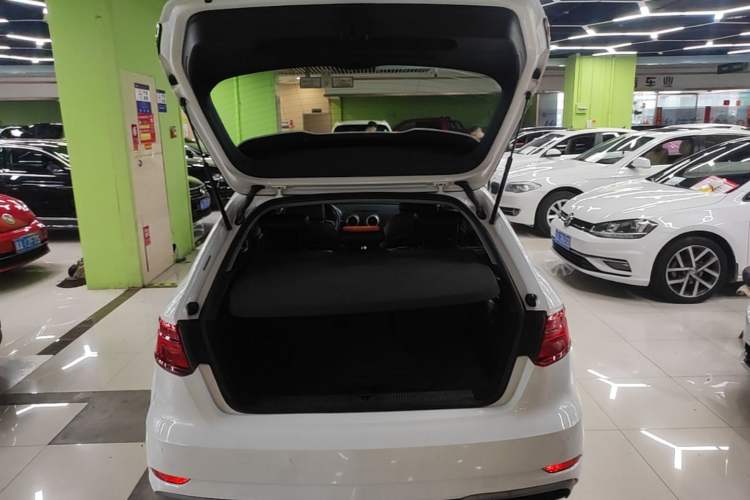 Used Audi A3 2017 Sportback 35 TFSI Fashion Model Trunk