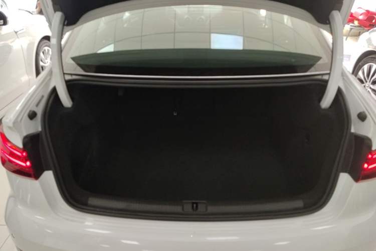 Used Audi A3 2017 Limousine 35 TFSI Sport Edition Trunk