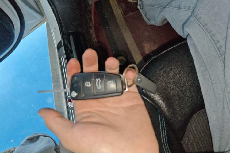Used Audi A3 2017 Limousine 35 TFSI Fashion Model Vehicle Key