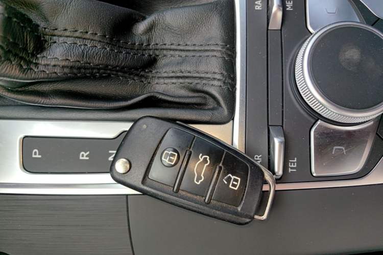 Used Audi A3 2017 Limousine 35 TFSI Ambition Edition Vehicle Key