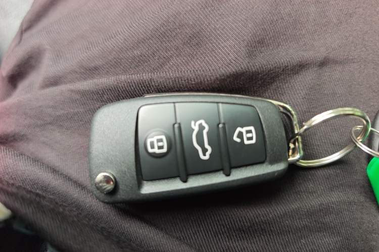 Used Audi A3 2017 Sportback 35 TFSI Fashion Model Vehicle Key
