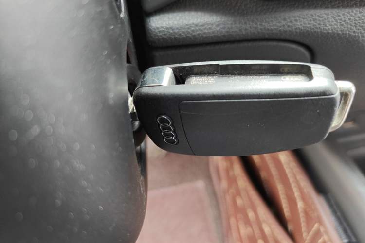 Used Audi A3 2017 Limousine 35 TFSI Fashion Model Vehicle Key