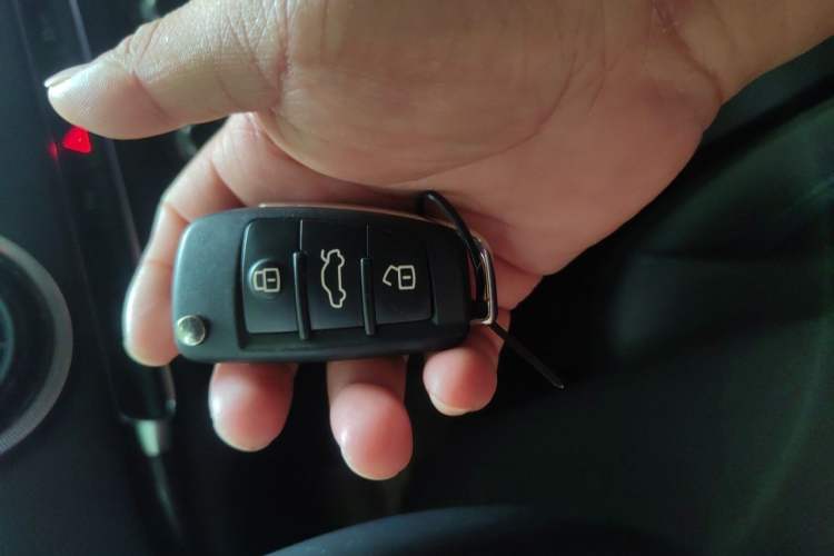Used Audi A3 2017 Limousine 35 TFSI Fashion Model Vehicle Key