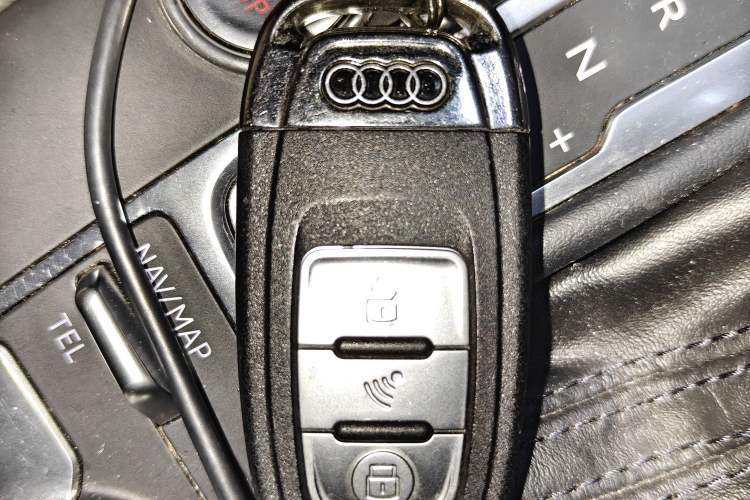 Used Audi A3 2017 Limousine 35 TFSI Style Edition Vehicle Key