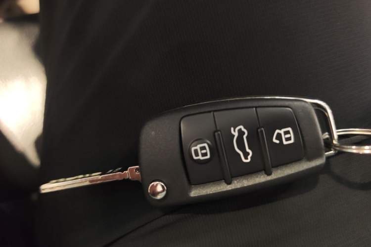Used Audi A3 2017 Sportback 35 TFSI Fashion Model Vehicle Key